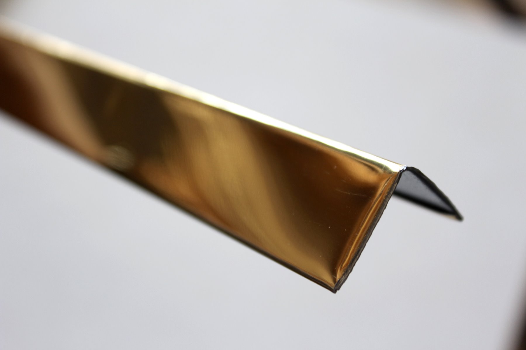 Polished Gold Perimeter Angle Trim 3000