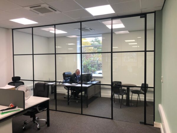 Glass screens and suspended ceiling